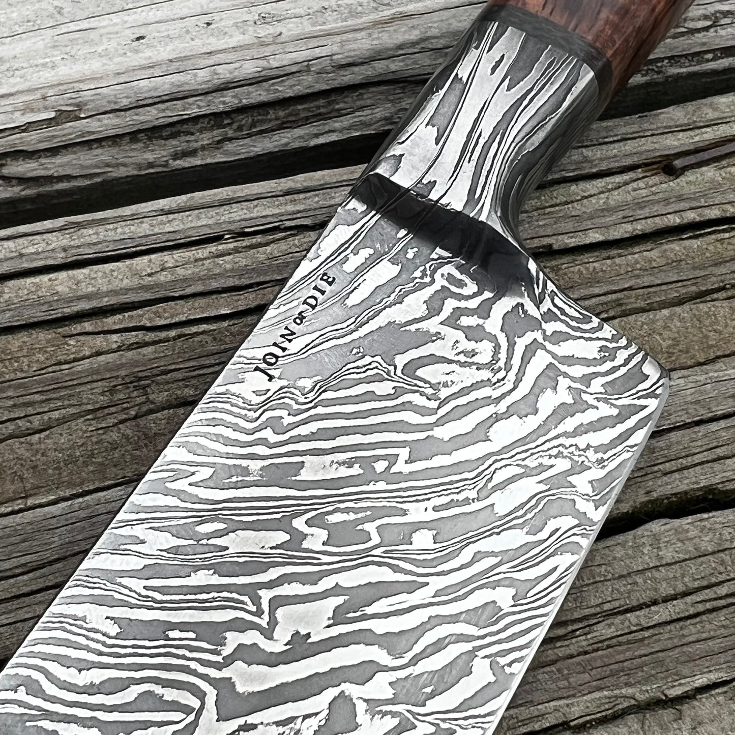 
                  
                    Integral Damascus Chef
                  
                