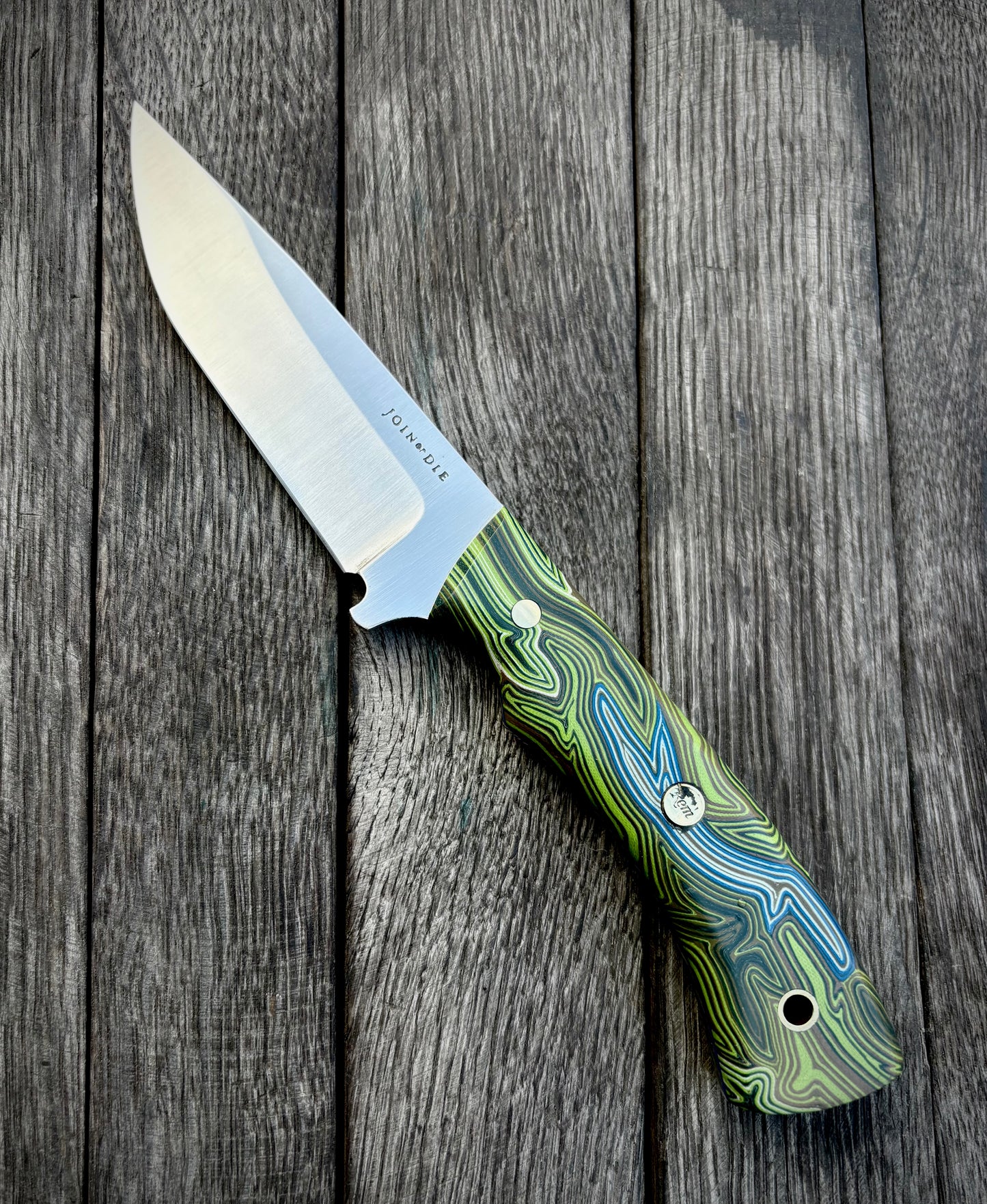 
                  
                    Explorer
                  
                