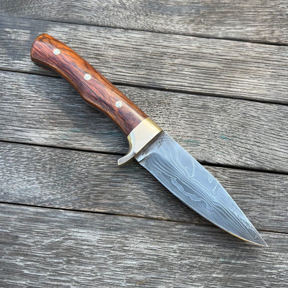 
                  
                    Damascus hunter
                  
                