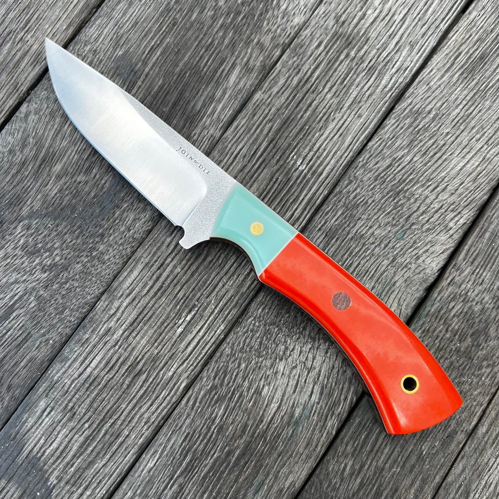 
                  
                    Explorer
                  
                