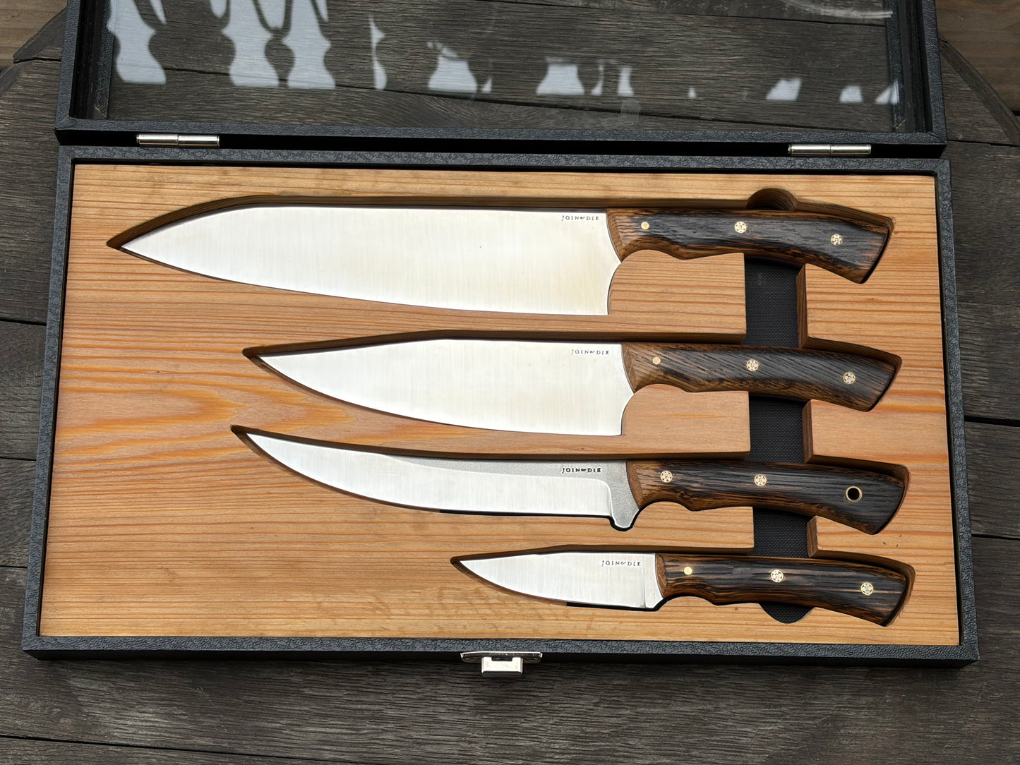 
                  
                    Complete Kitchen Set
                  
                