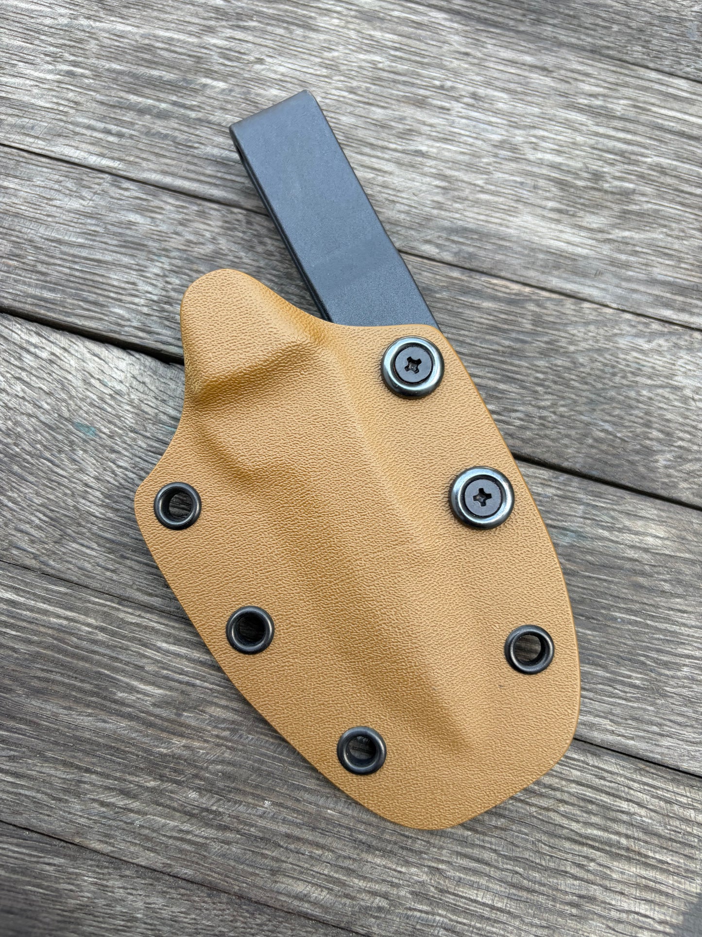 
                  
                    Kydex sheath
                  
                