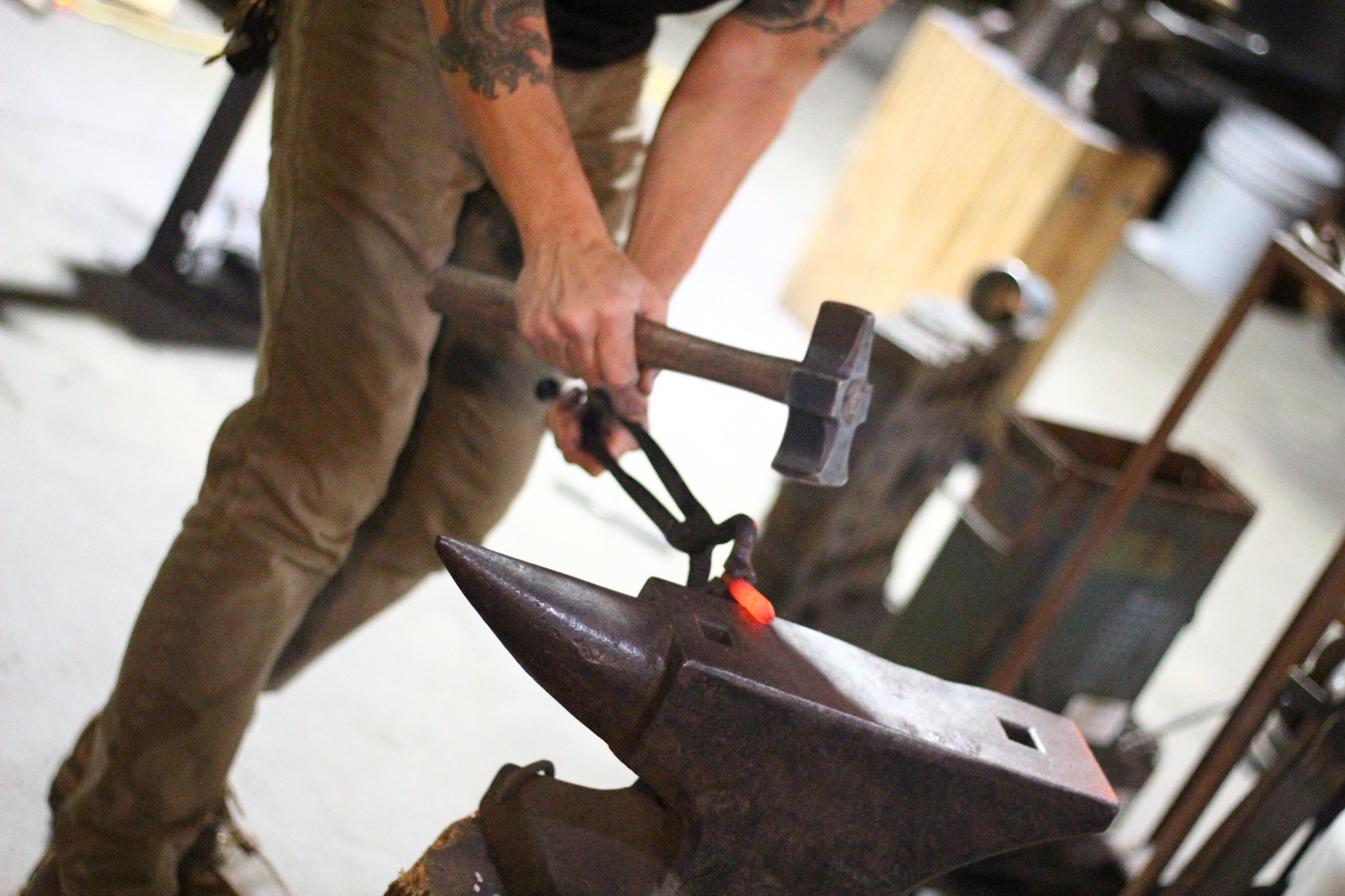 Custom Shop – Join or Die Knives